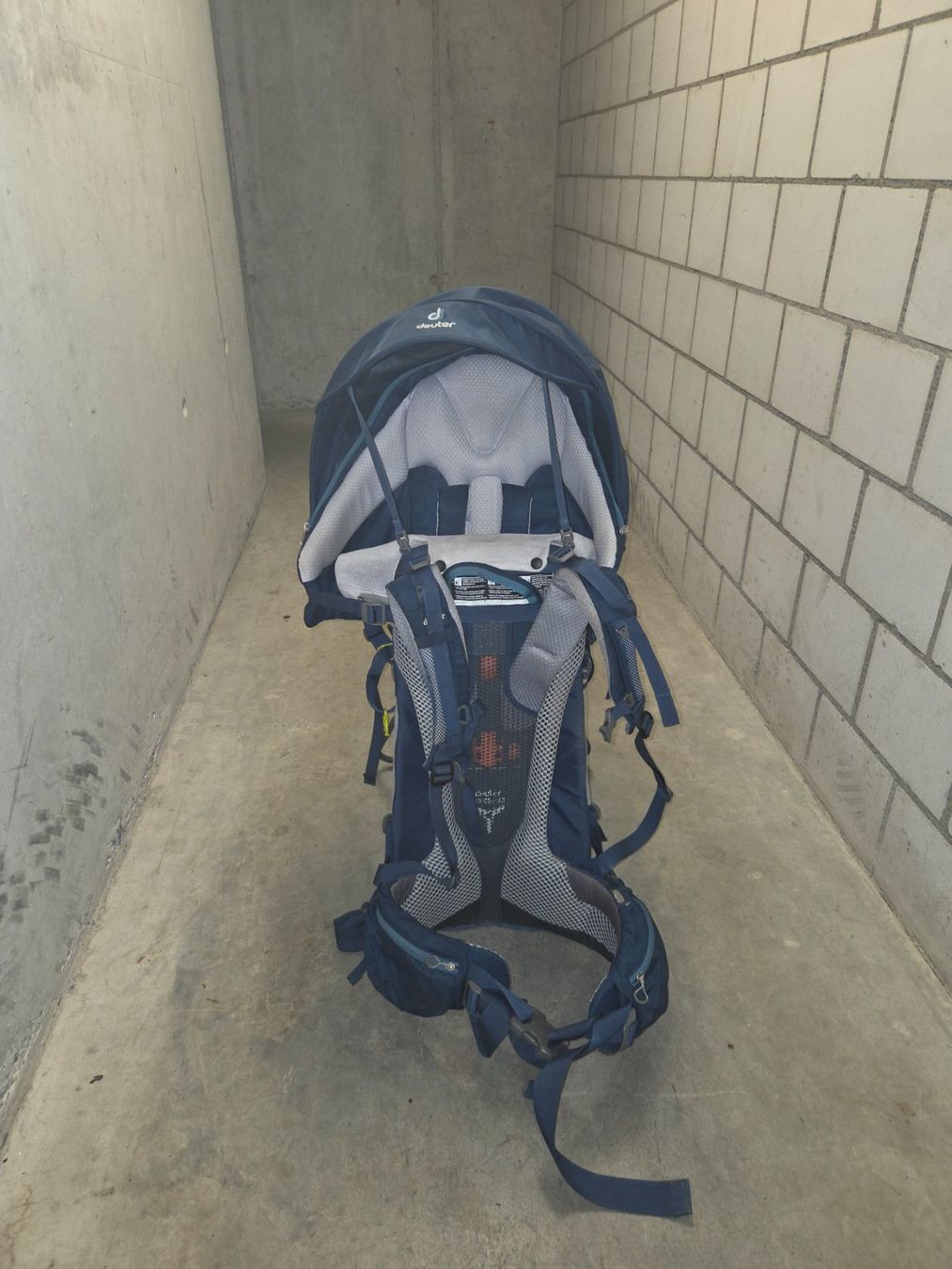 Deuter Zaini: Deuter Kid Comfort Pro – Usato da Steffisburg venduto da Daddy_cool