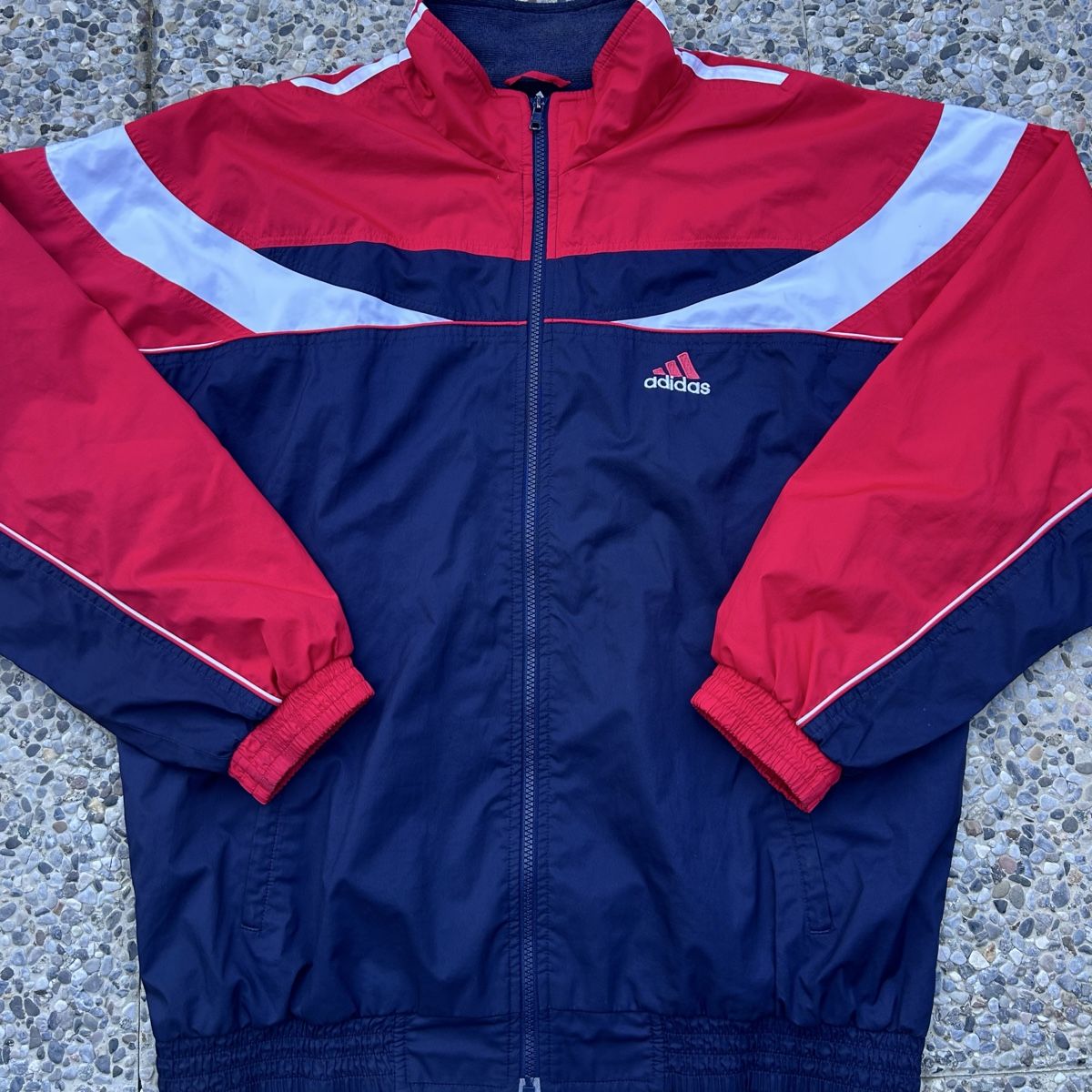 Adidas Giacche: Vintage Adidas Windbreaker Jacket – Usato da brent venduto da fukusapes 1