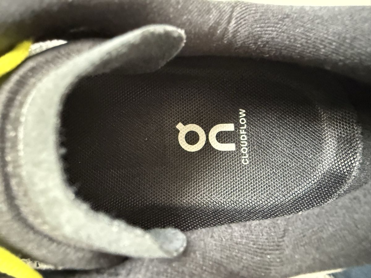 On Scarpe da donna: ON Cloudflow – Nuovo (secondo la descrizione) da Rehetobel venduto da bodystyl 4