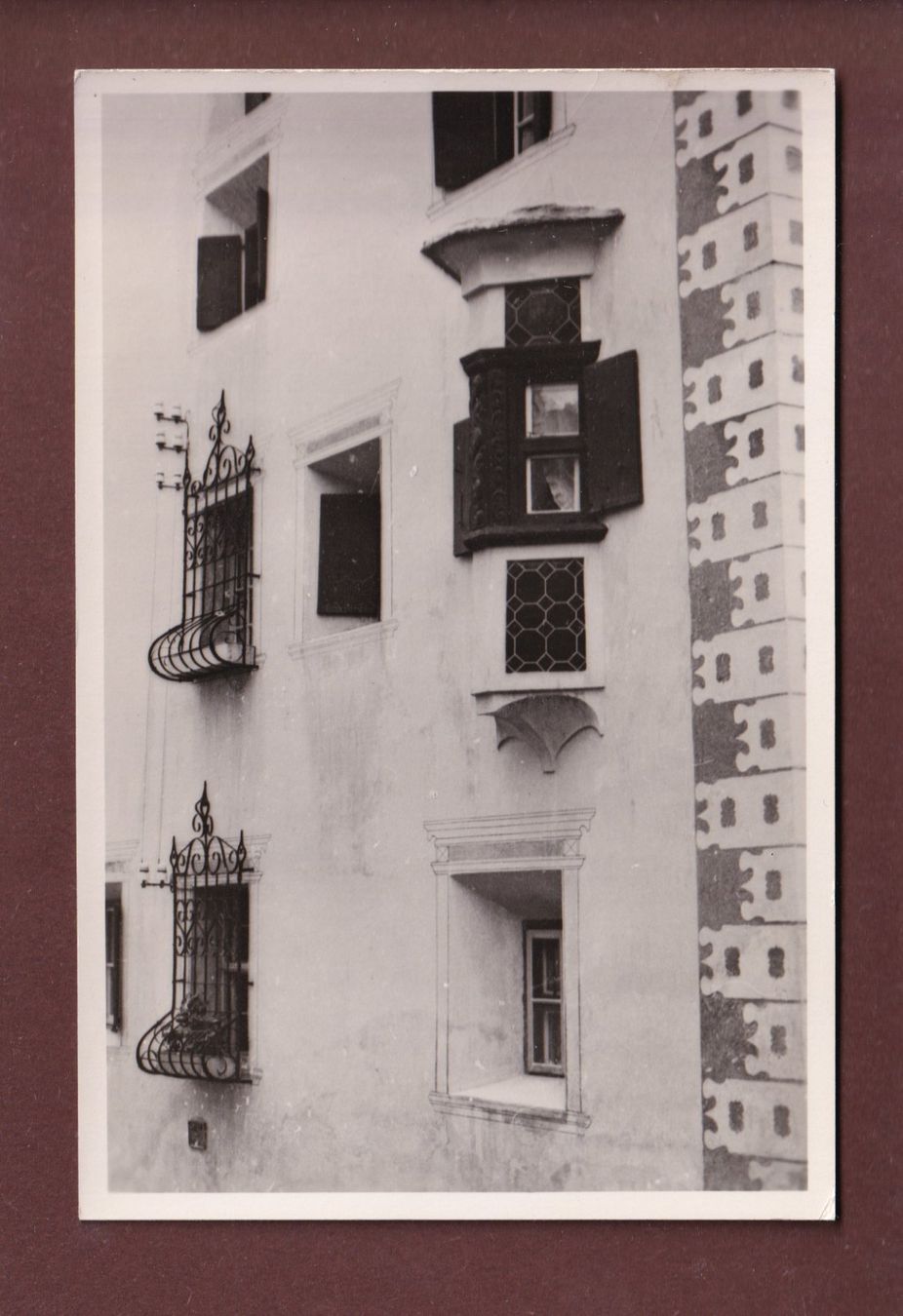 Cartoline postali: ENGADIN - Haus – Usato da Pully venduto da nicecards
