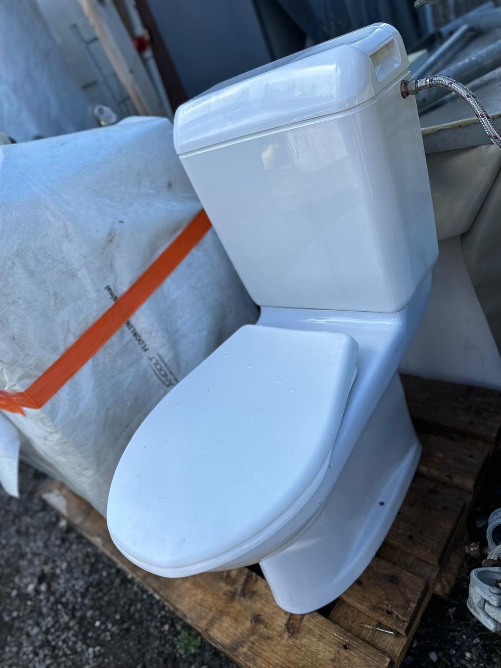 WC: Stand WC – Usato da Spreitenbach venduto da Space_X 2