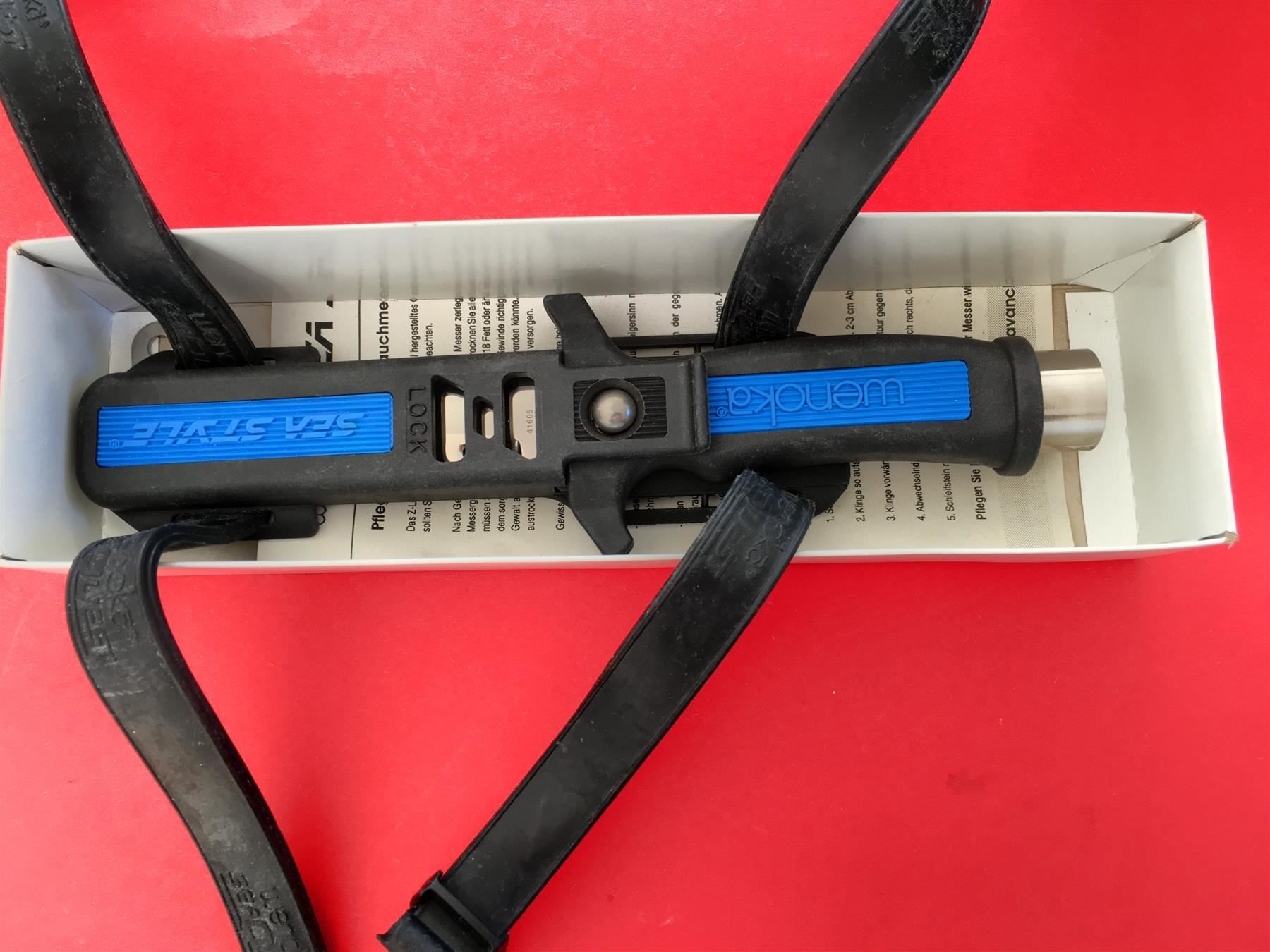 Sonstiges zum Tauchen: Wenoka Tauchermesser  Compact Confort – Neu (gemäss Beschreibung) aus Cresciano von TicinoGrigioni 2