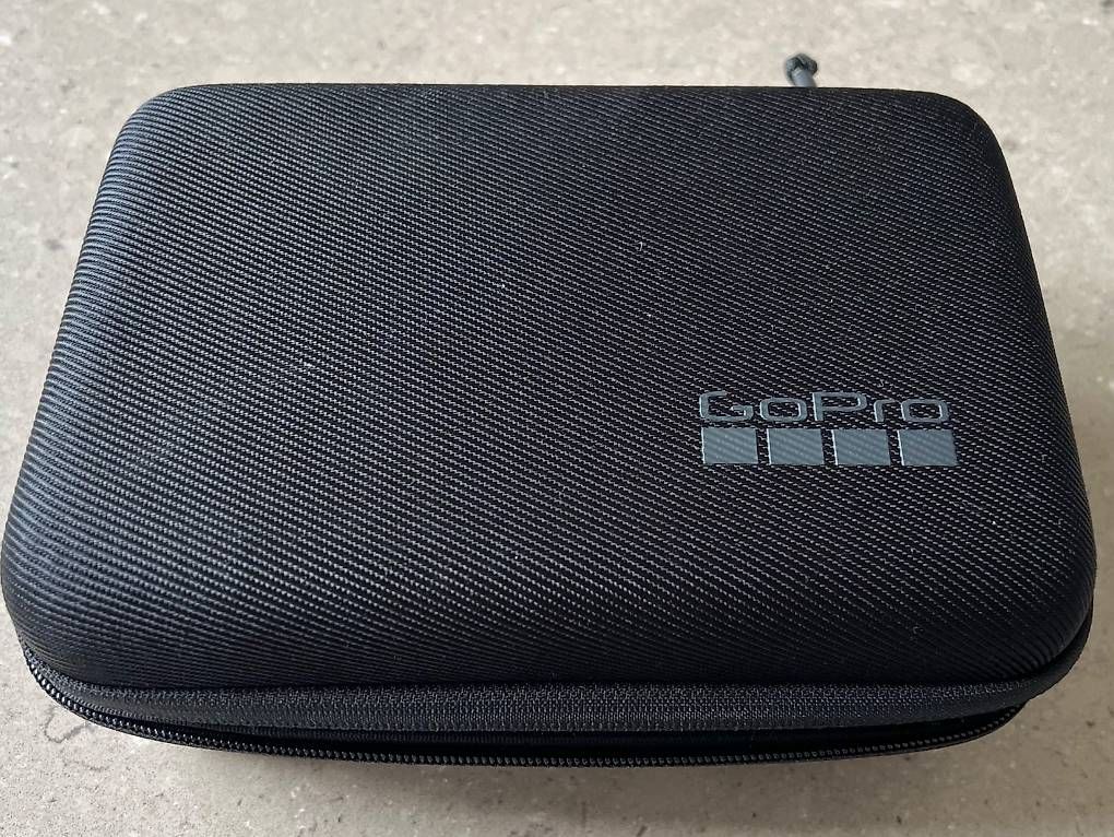 Action Cam: GoPro Hero 6 avec accessoires – Usato da Marly venduto da jepeto 1