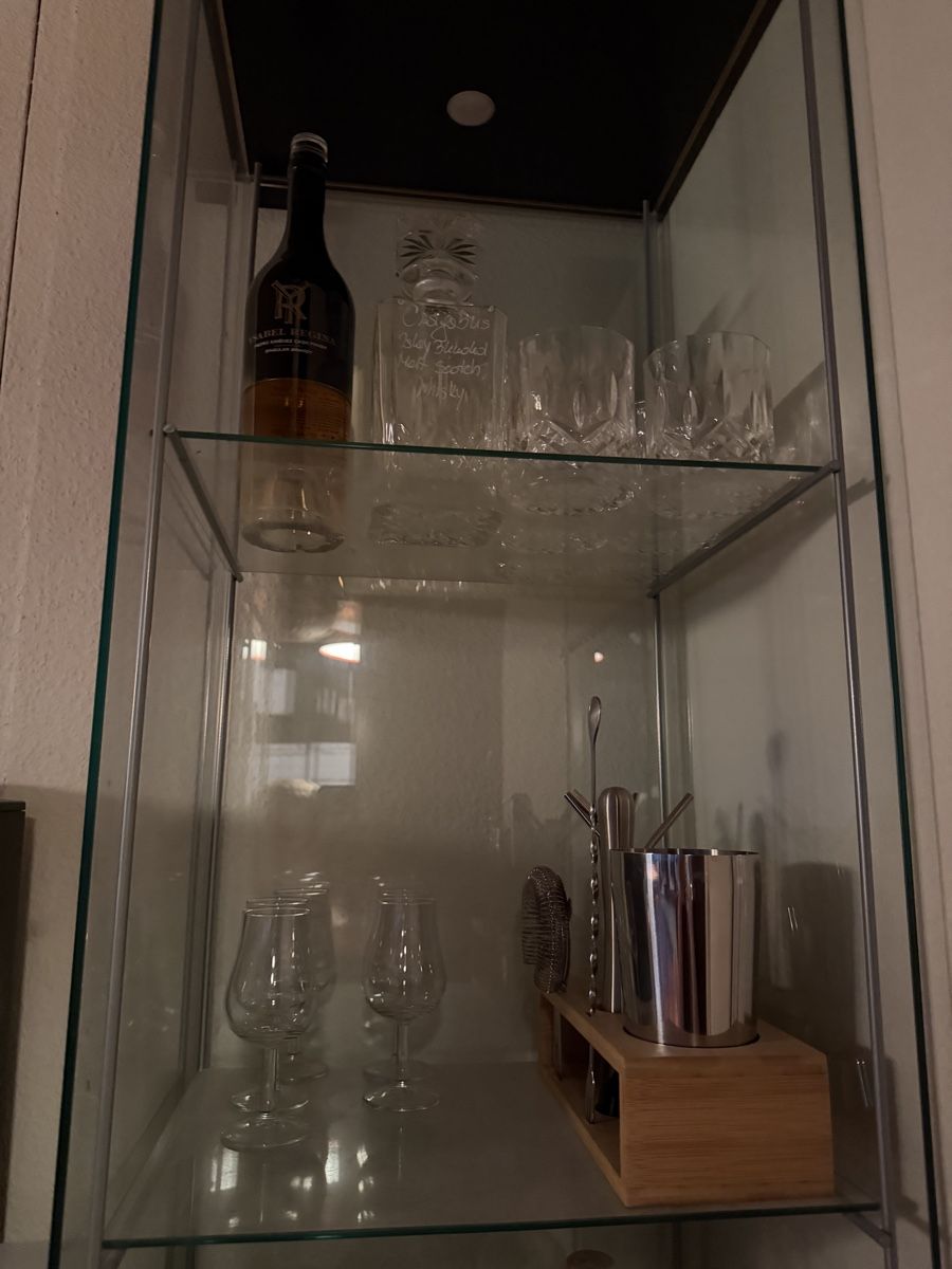 Vitrinen: Glasvitrine – Gebraucht aus Grindelwald von yoloflip45 1