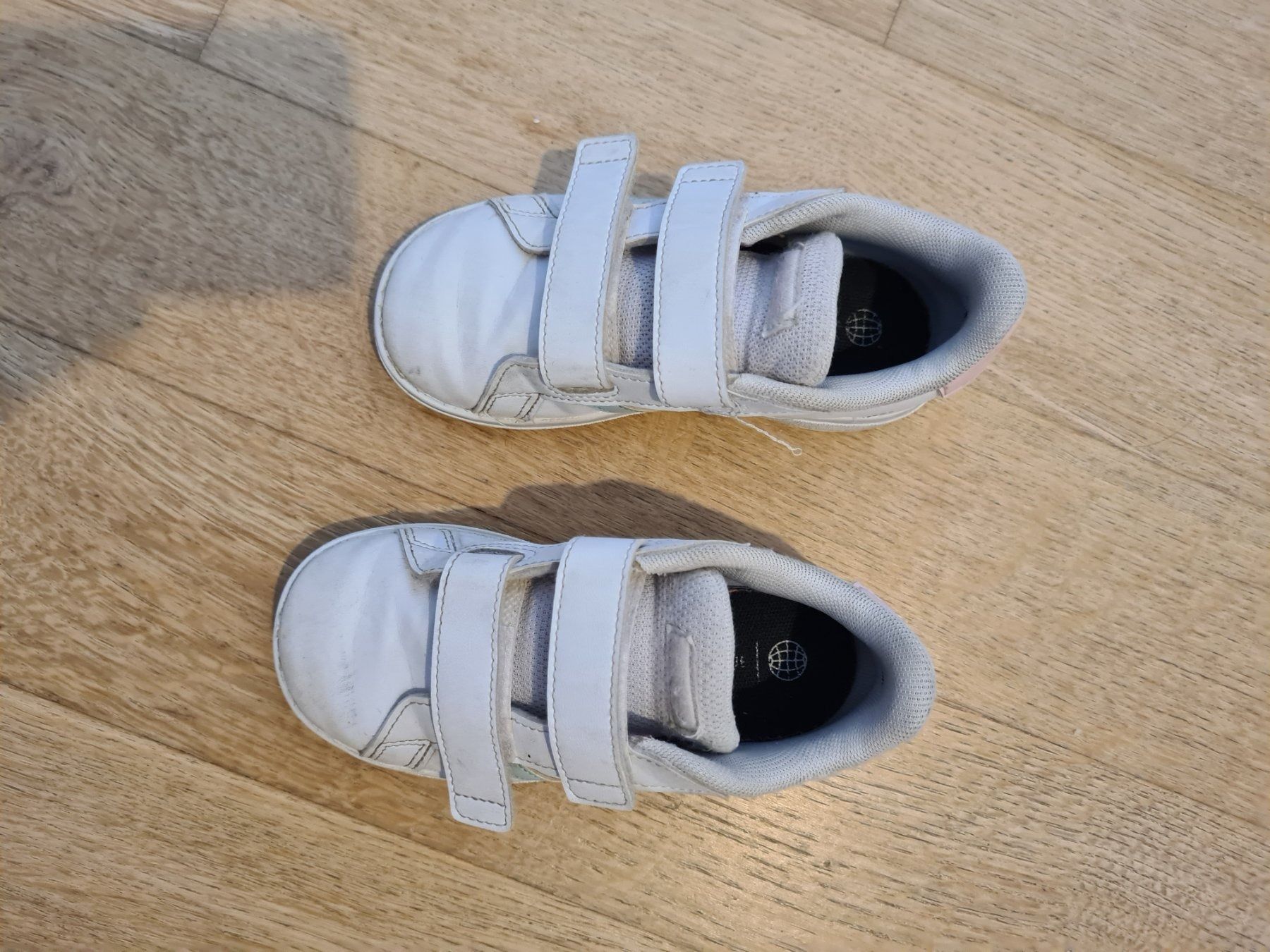 Adidas Scarpe per ragazzi: Baskets Adidas Taille 26 – Usato da Carouge GE venduto da Gasco 3