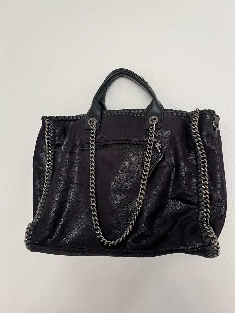 Borse da donna: NEUE SCHWARZE SHOPPER-TASCHE MIT KETTE – Nuovo e nell'imballaggio originale da Basel venduto da JJ.Elena 1