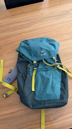 Deuter Junior Rucksack grün gelb guter Zustand