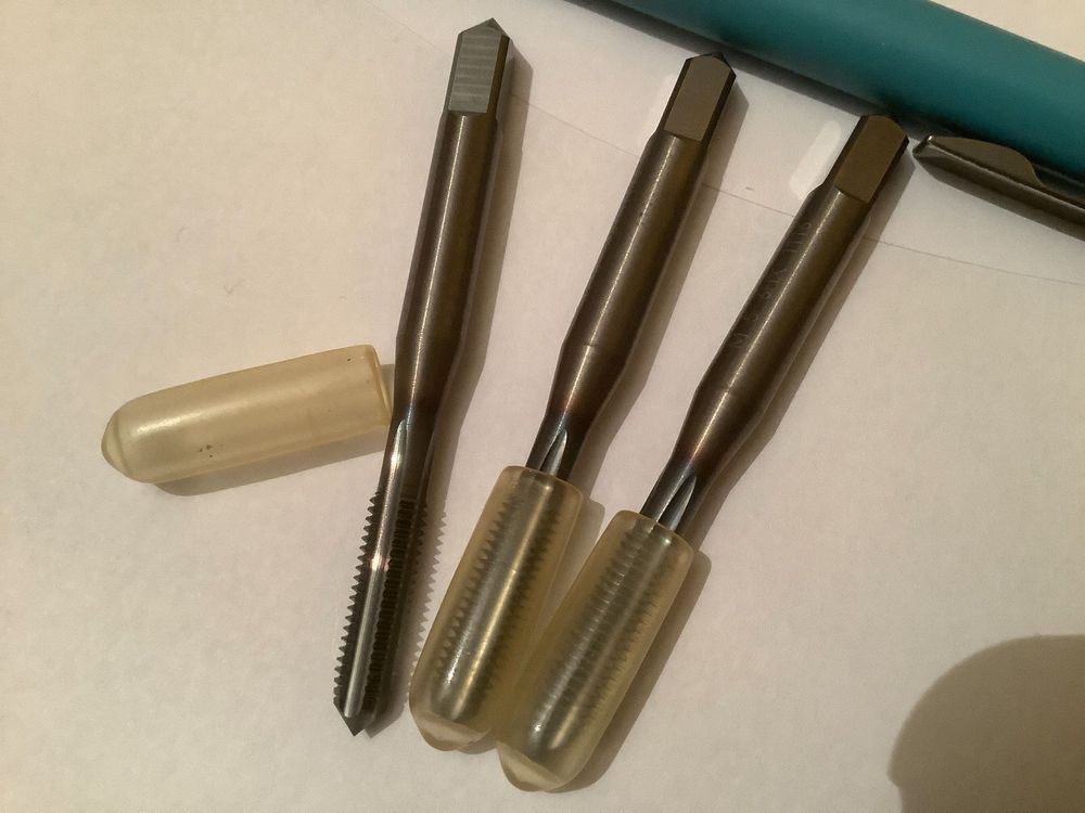 Tous les outils: 3 Stück M5 Vollhartmetall (VHM) Gewindebohrer, von OSG Japan – Neuf avec emballage d'origine à Widnau par frohsinn7