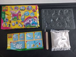 Gießen und Malen Gips Pferde und Einhorn