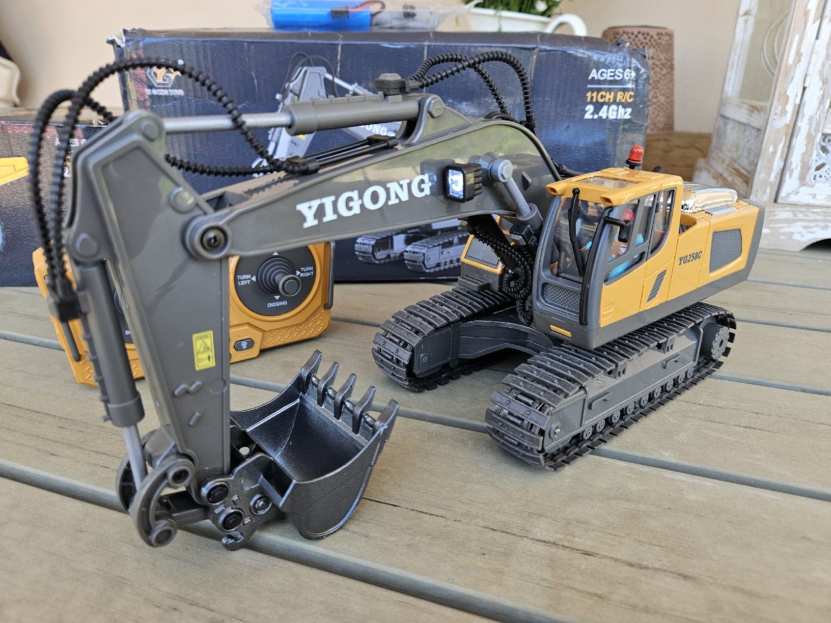 RC Kits de montage: RC Bagger und Kipper set neuwertig – Neuf avec emballage d'origine à Thayngen par stefano_missio 1
