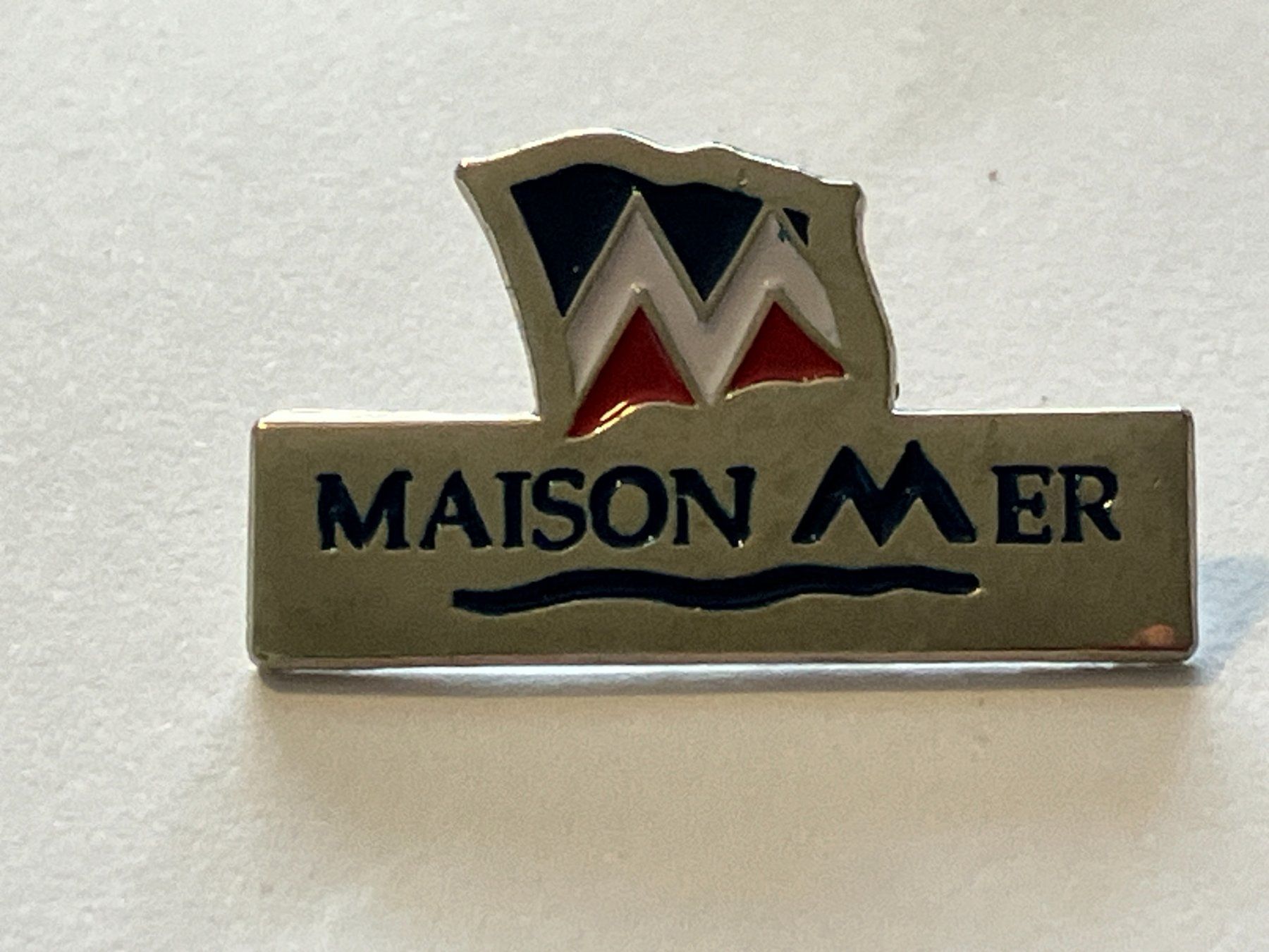 Plaquettes & Badges: 1 Pin Maison Mer – D'occasion à Basel par djwwpp