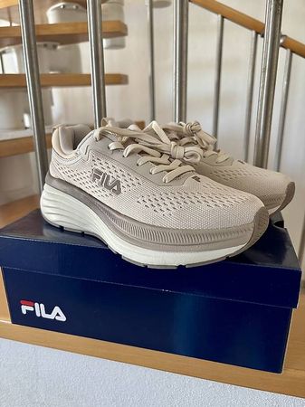 Baskets beiges Fila 38 neuves