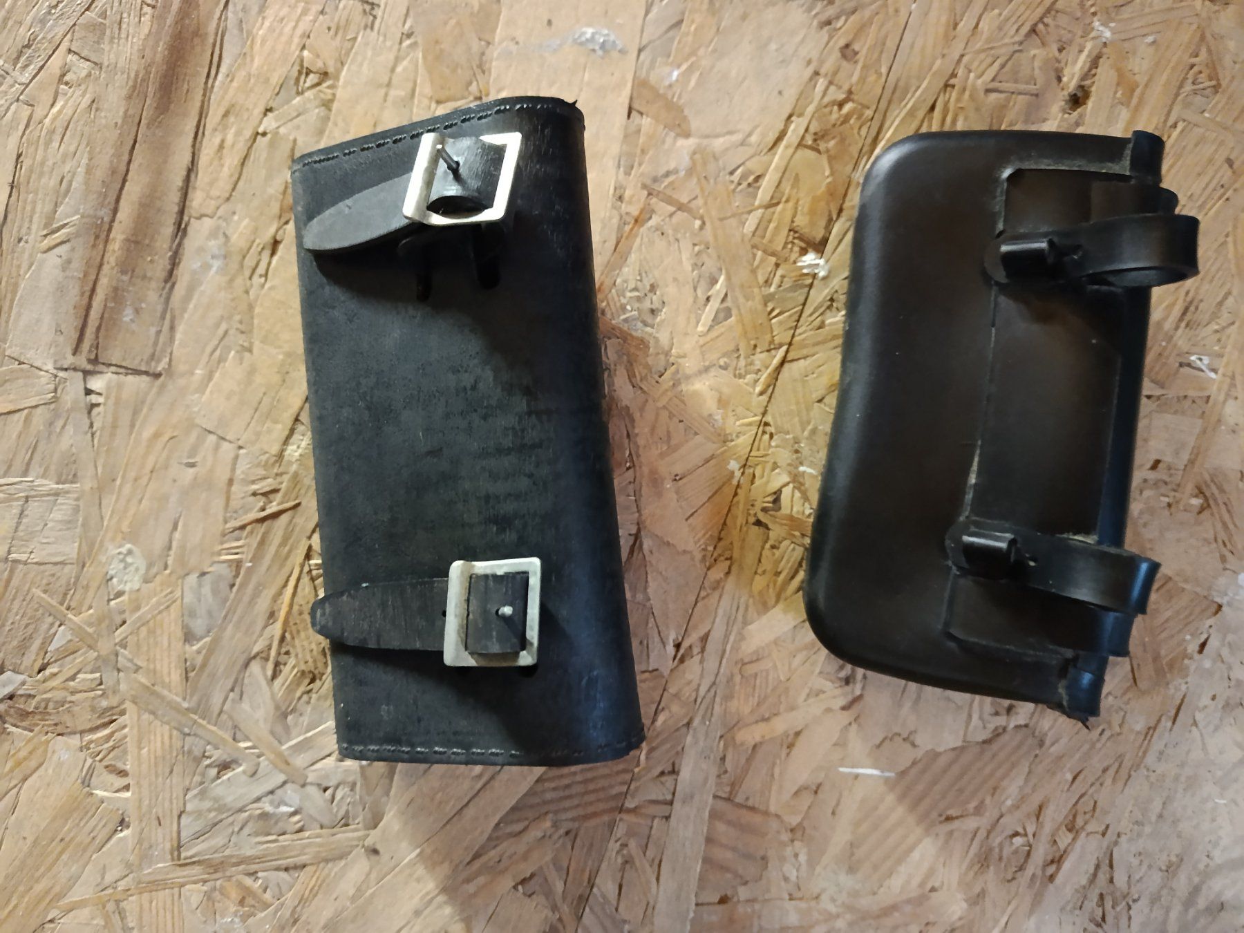 Ersatzteile: Antike Satteltaschen  Velo / Mofa – Gebraucht aus Rorschach von Aqua04 1