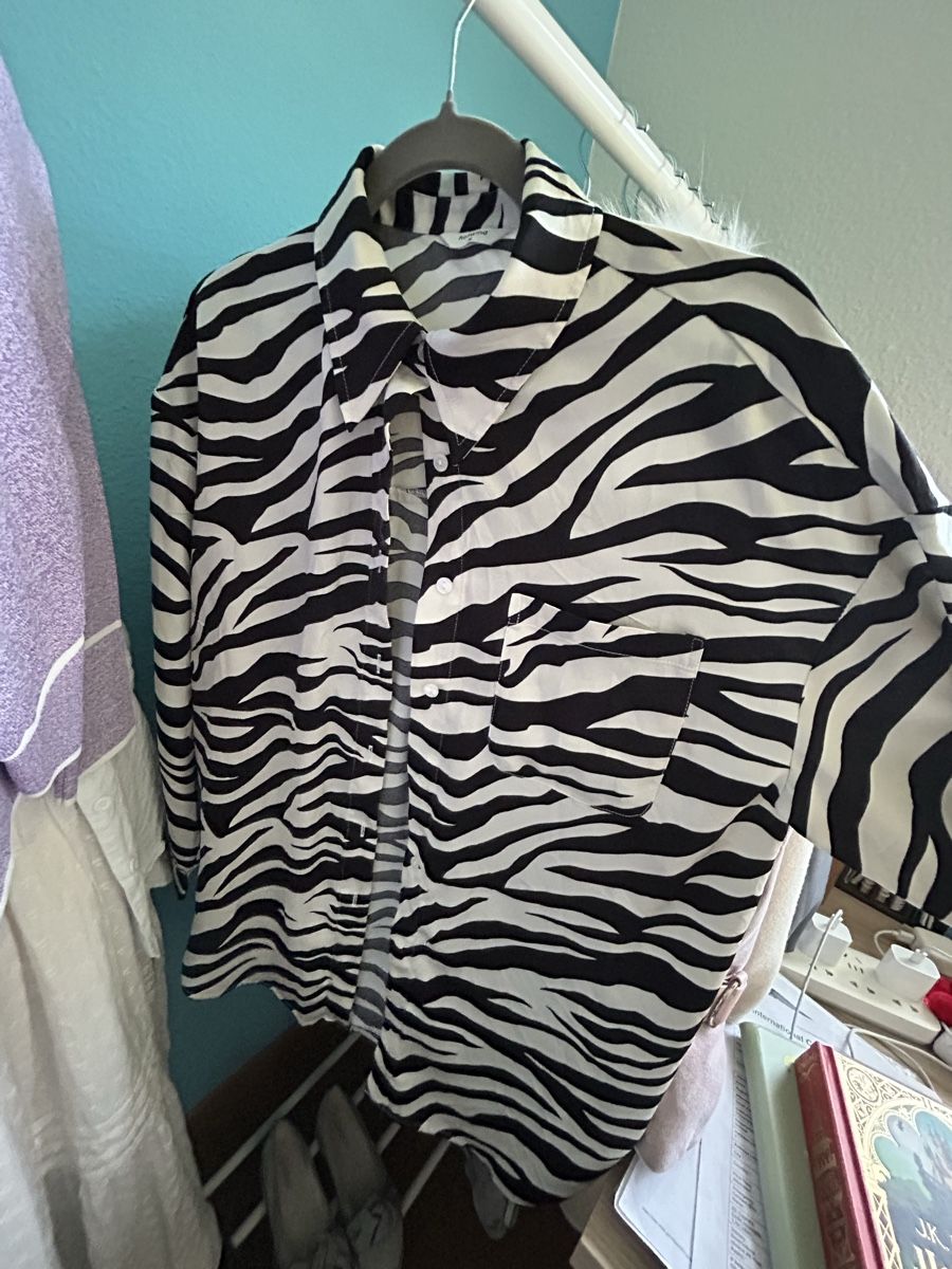 Camicette: Zebra Print Shirt – Nuovo (secondo la descrizione) da Zürich venduto da Mmmico 1