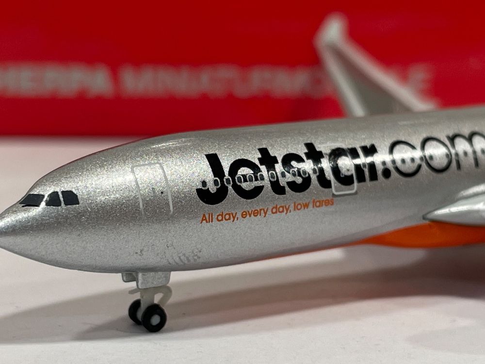 Herpa Wings 524278 Jetstar Airways Airbus A330-200 / 1:500 (Neu (gemäss ...