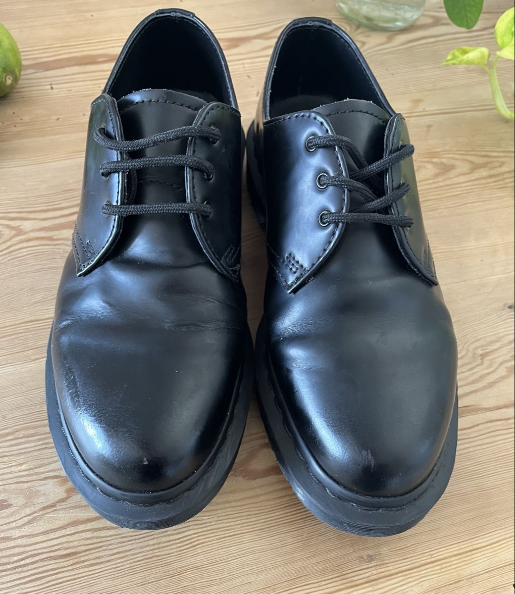 Dr. Martens Chaussures hommes: Dr. Martens 1461 Mono Gr. 41 – D'occasion à St. Gallen par edepa 1