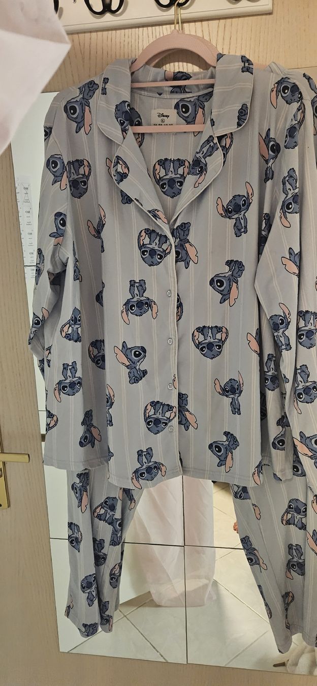 Negligees & Pigiami: Disney Stitch Pyjama, Grösse XL – Usato da Schlieren venduto da Disneylover