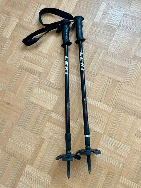 Leki Bastoncini da trekking: LEKI Trekking- / Wanderstöcke – Usato da Kriens venduto da heleneb02