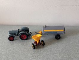 Spielzeug Traktor