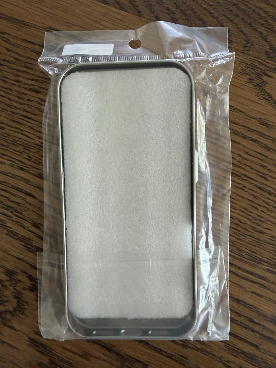 Cover & Protezioni schermo: Coque Apple iPhone 17 Pro - Protection élégante et robuste – Nuovo e nell'imballaggio originale da Lausanne venduto da Stephaniesdressing 3