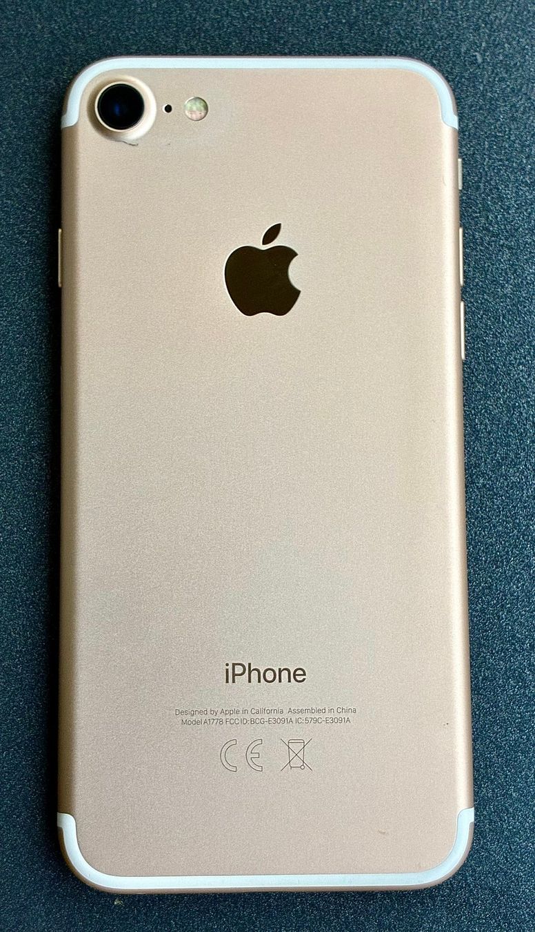 Apple Portables: iPhone 7 Gold 32GB – D'occasion à Basel par Broco 2