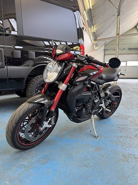 Strasse: Mv Agusta Dragster 800rr – Gebraucht aus Wald Ar von and_hd2f 3