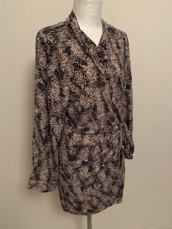 Angenehmes Kleid, NEU, Gr.S, NP89.-