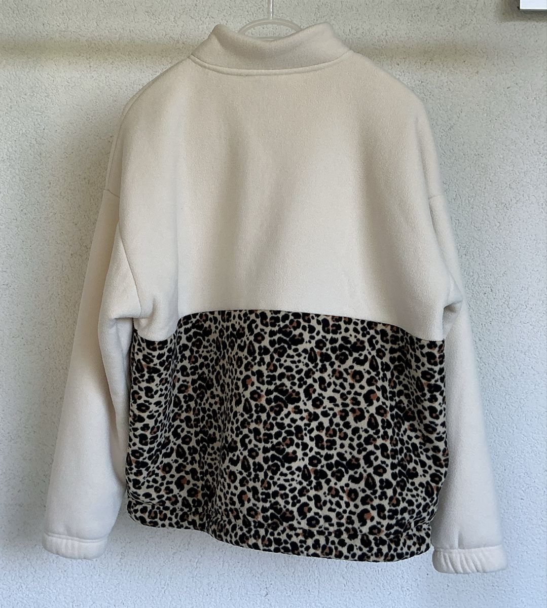 Puma Maglioni & Felpe: Puma Pullover Fleece Leo Print beige/braun Grösse M – Nuovo (secondo la descrizione) da Kreuzlingen venduto da LoveTheSea 1