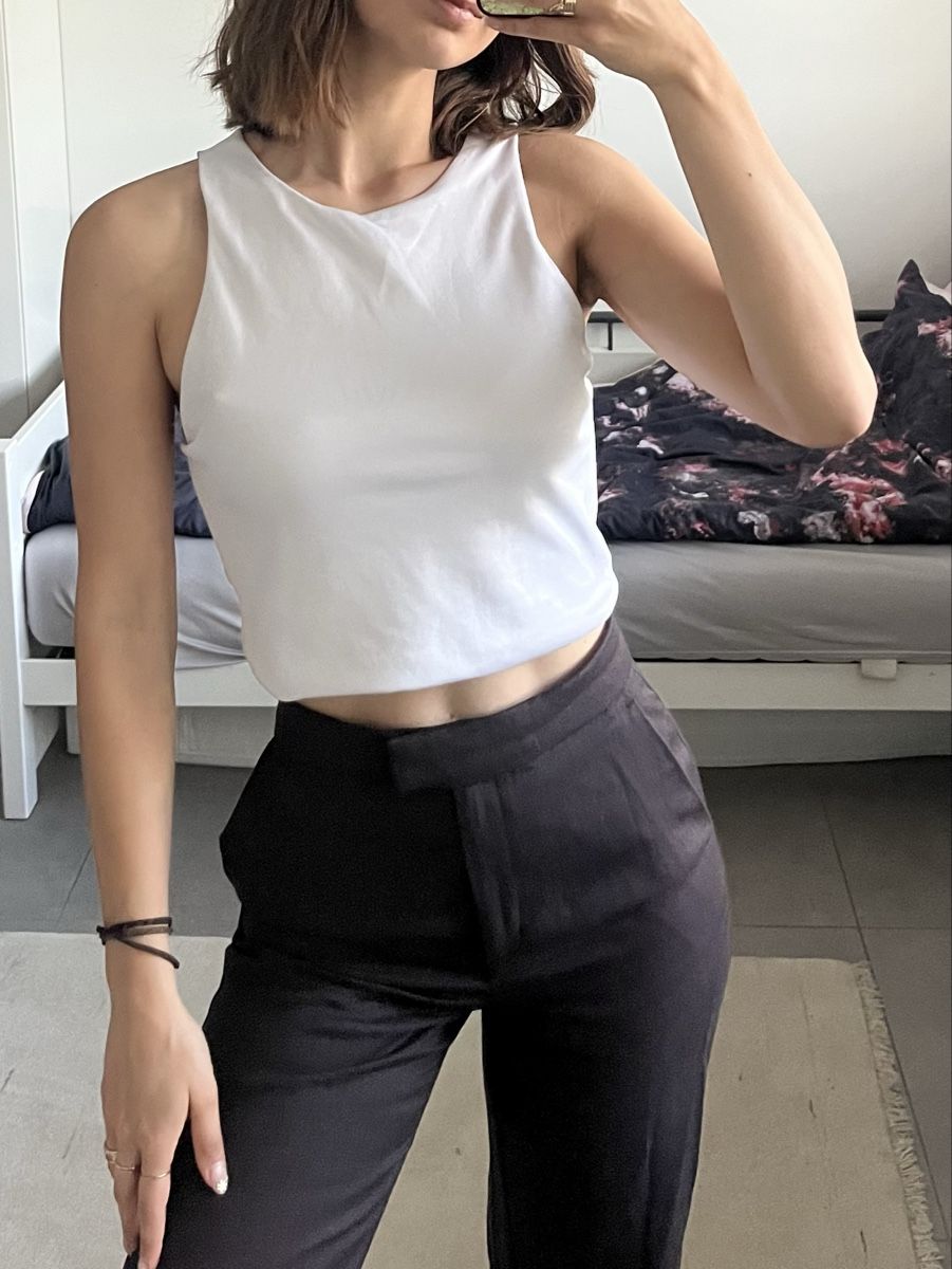 Zara Tops: Haut basic ZARA taille M – D'occasion à Aigle par sow_m7gm