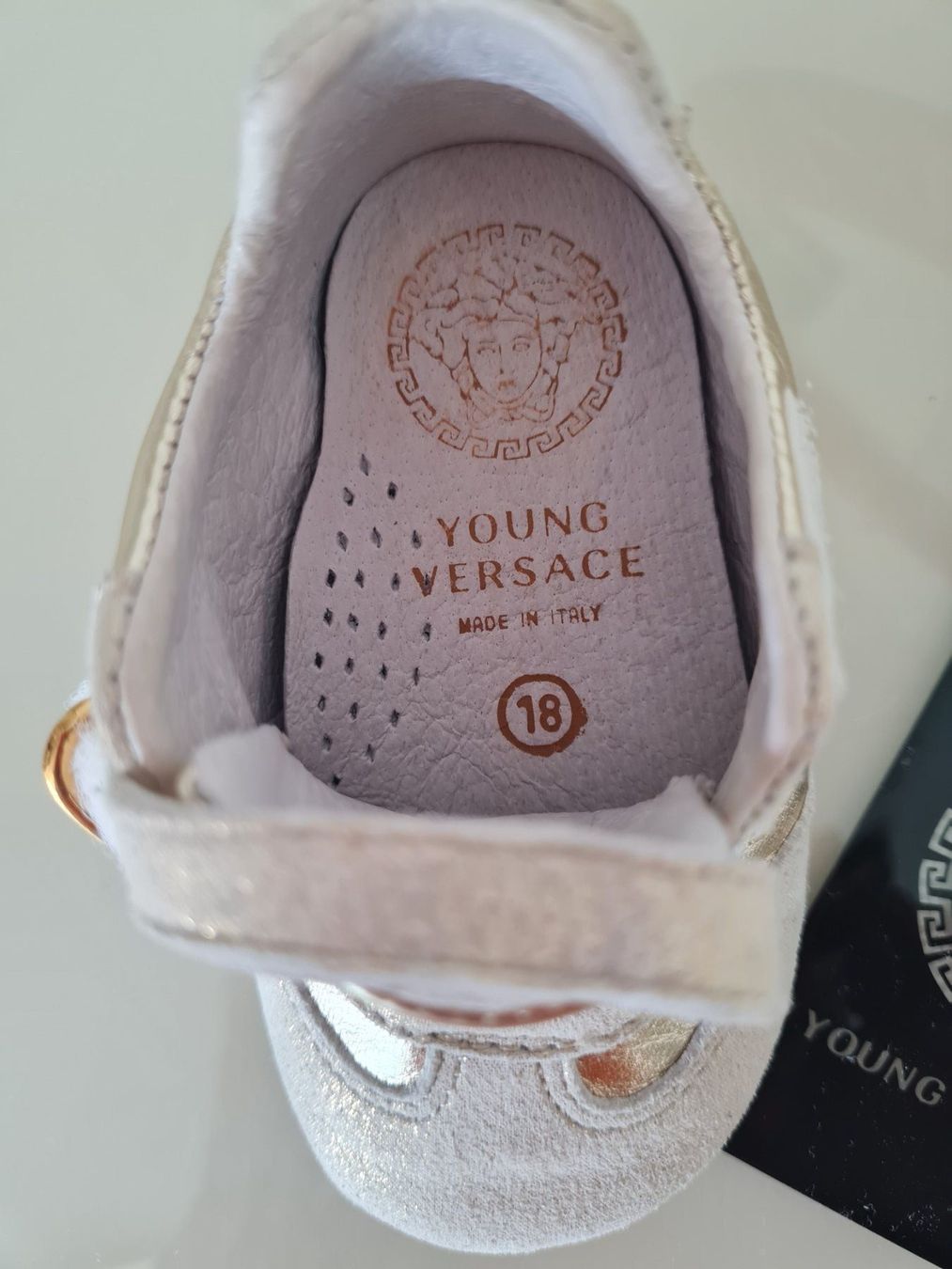 Versace Scarpe per ragazzi: YOUNG VERSACE BABY SCHUHCHEN GR:18 – Nuovo (secondo la descrizione) da Steg im Tösstal venduto da goldlionfree 6