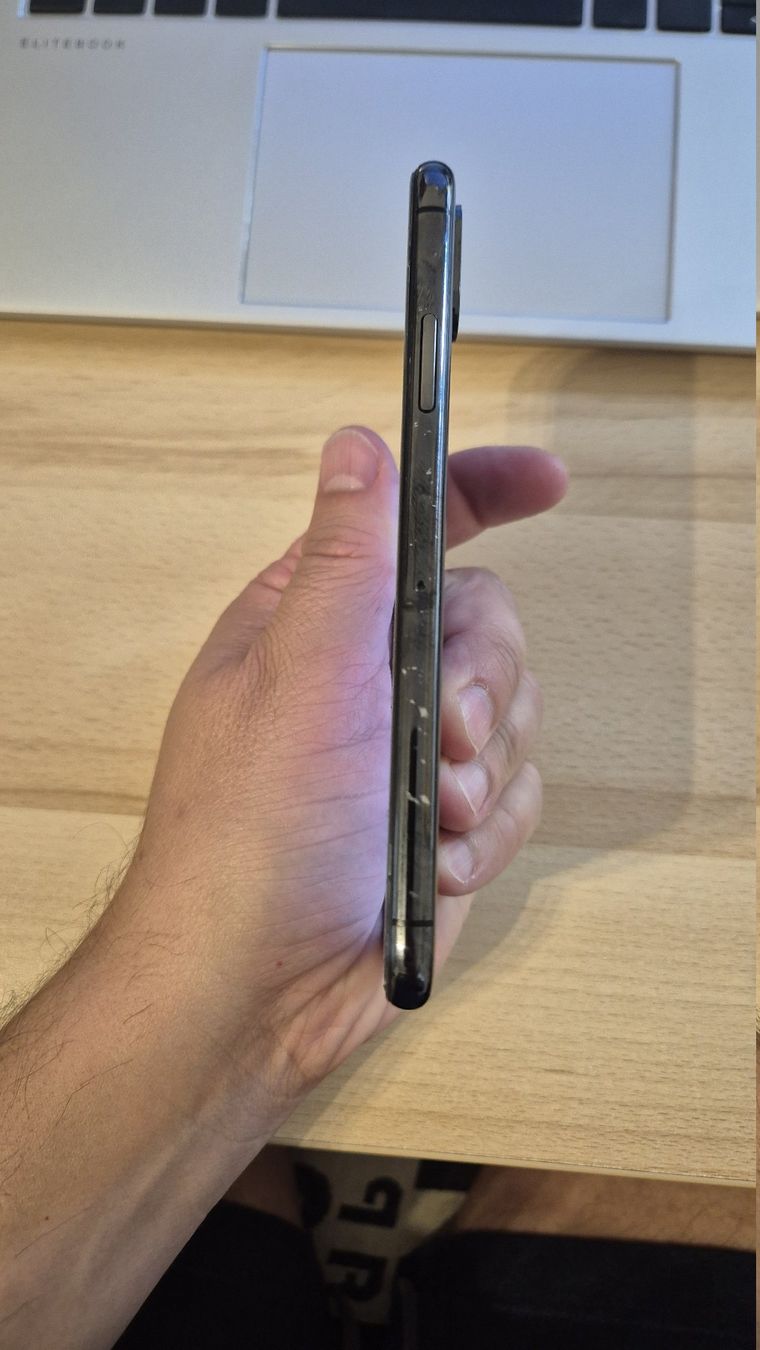Apple Handys / Smartphones: iPhone Xs 256GB Black 3020 – Defekt aus Münchenbuchsee von MV_Solutions 5