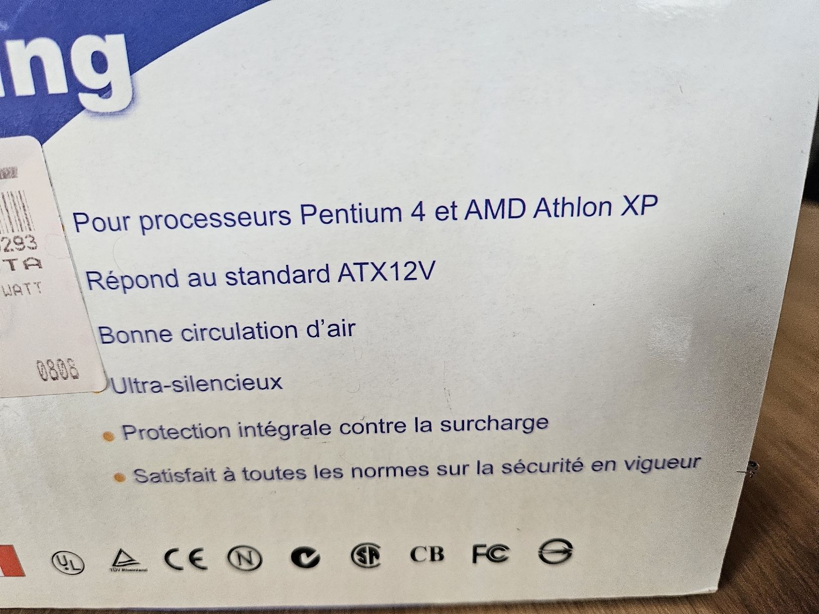 Composants électroniques: alimentation pour tour PC – Neuf avec emballage d'origine à Bavois par Patrose 2