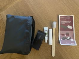 Schuhsack und amenity kit - Victorinox