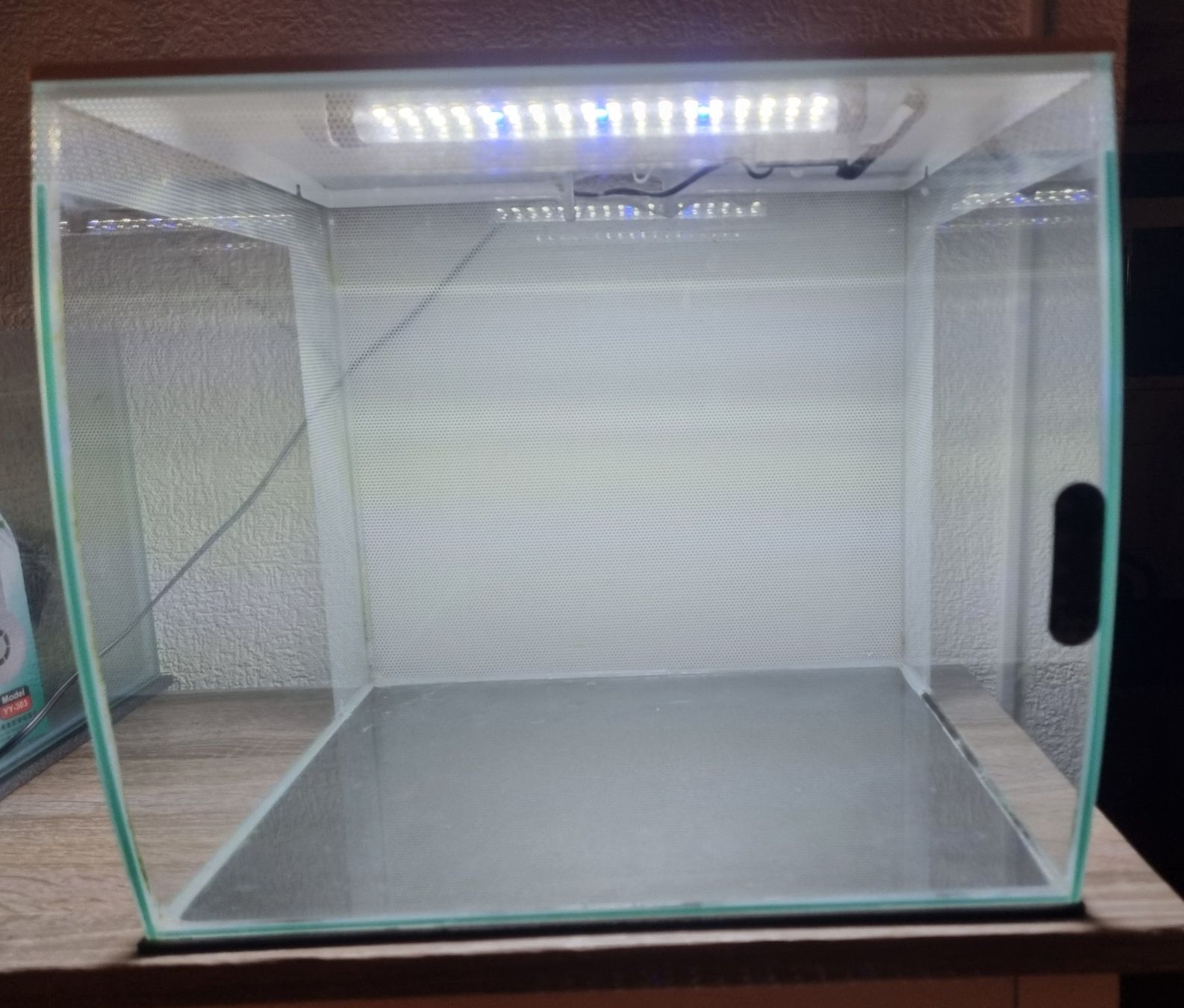 Fluval Acquari: Fluval Nano-Aquarium Flex LED Weiss 34 L – Usato da Unterengstringen venduto da Panther