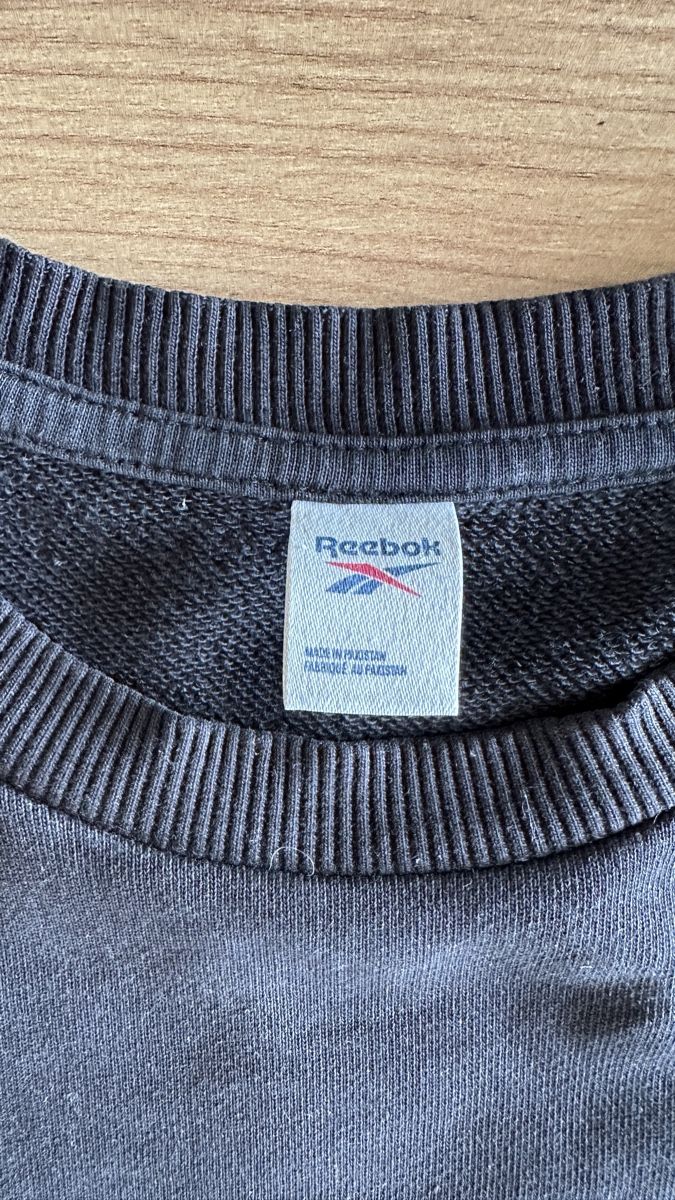Reebok Pullover & Sweatshirts: Reebok Pullover schwarz  – Gebraucht aus Schlieren von NM_Nici 2