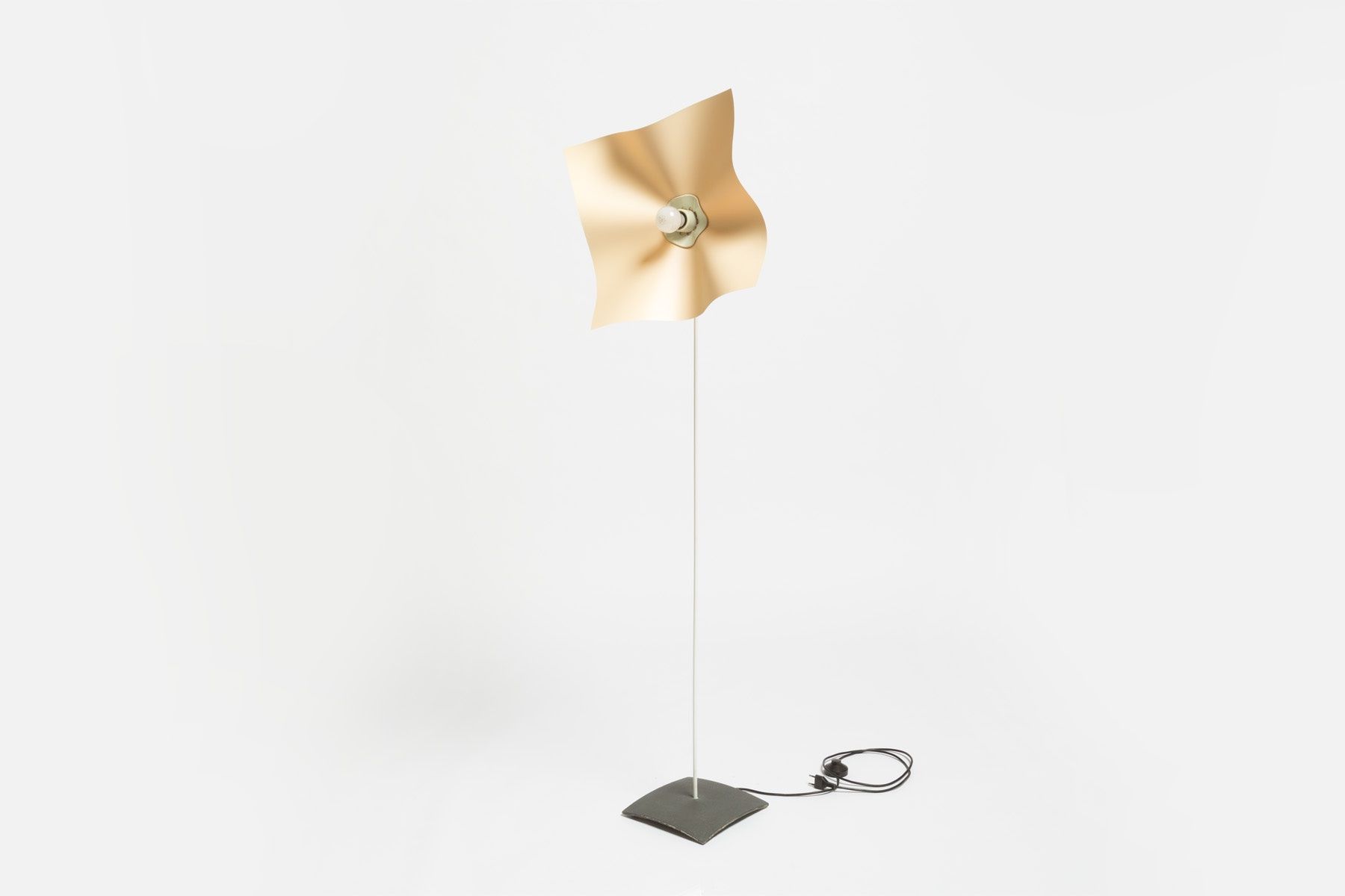Artemide Lampade: Area 50 Stehlampe von Mario Bellini – Usato da Bern venduto da sales_et