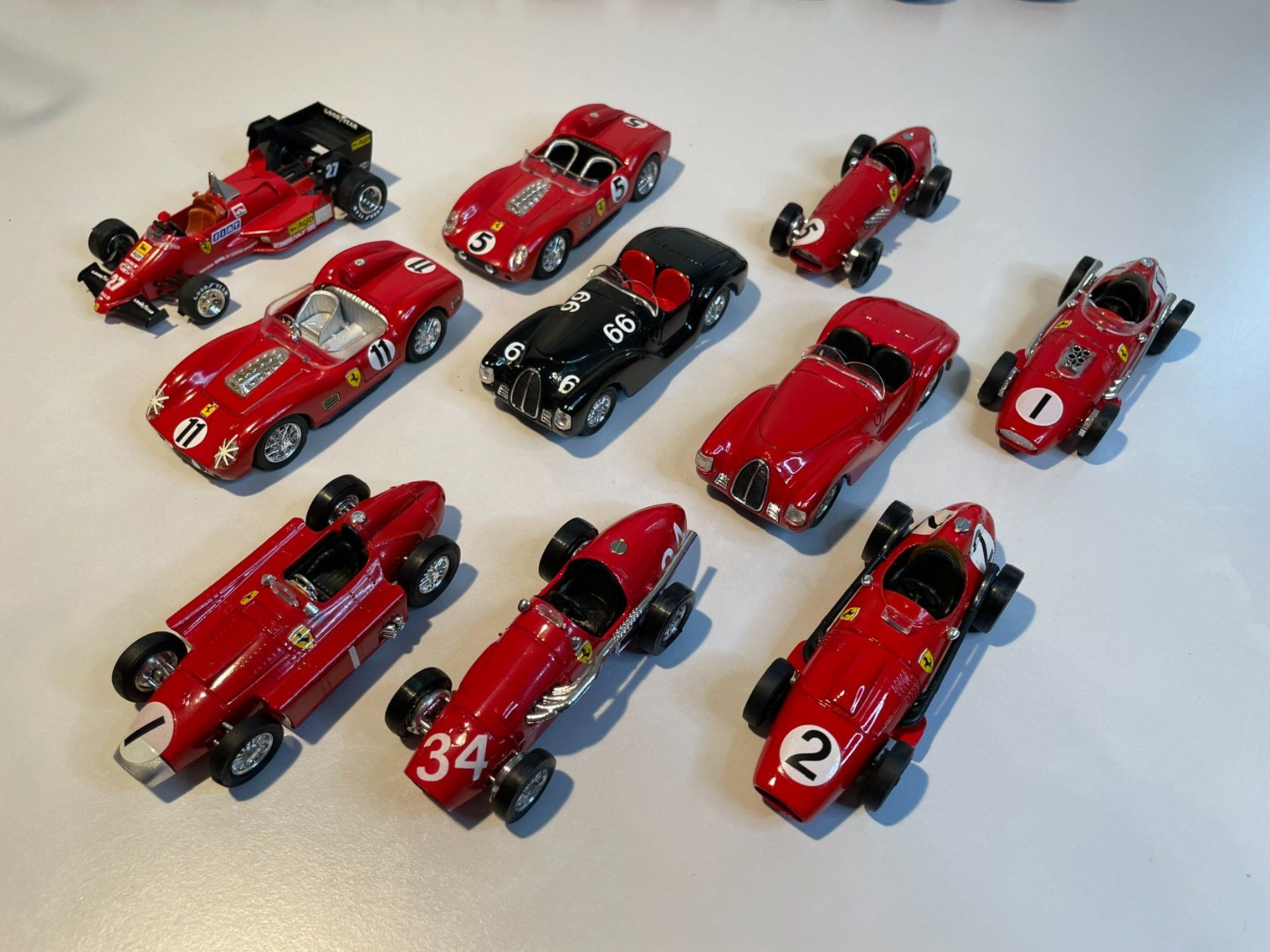 Ferrari Modellautos: Diverse 1:43 Ferrari Modelle a-bloc – Gebraucht aus Bättwil von Samuel_Wyss 3