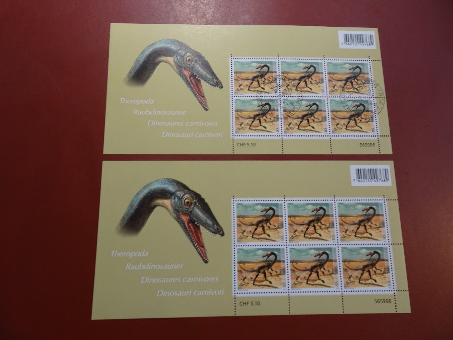 Alle Briefmarken: 2010, 2 KLEINBOGEN POSTFRISCH + AUSGABETAG DINOSAURIER – Neu (gemäss Beschreibung) aus Eschenbach SG von eDaisy