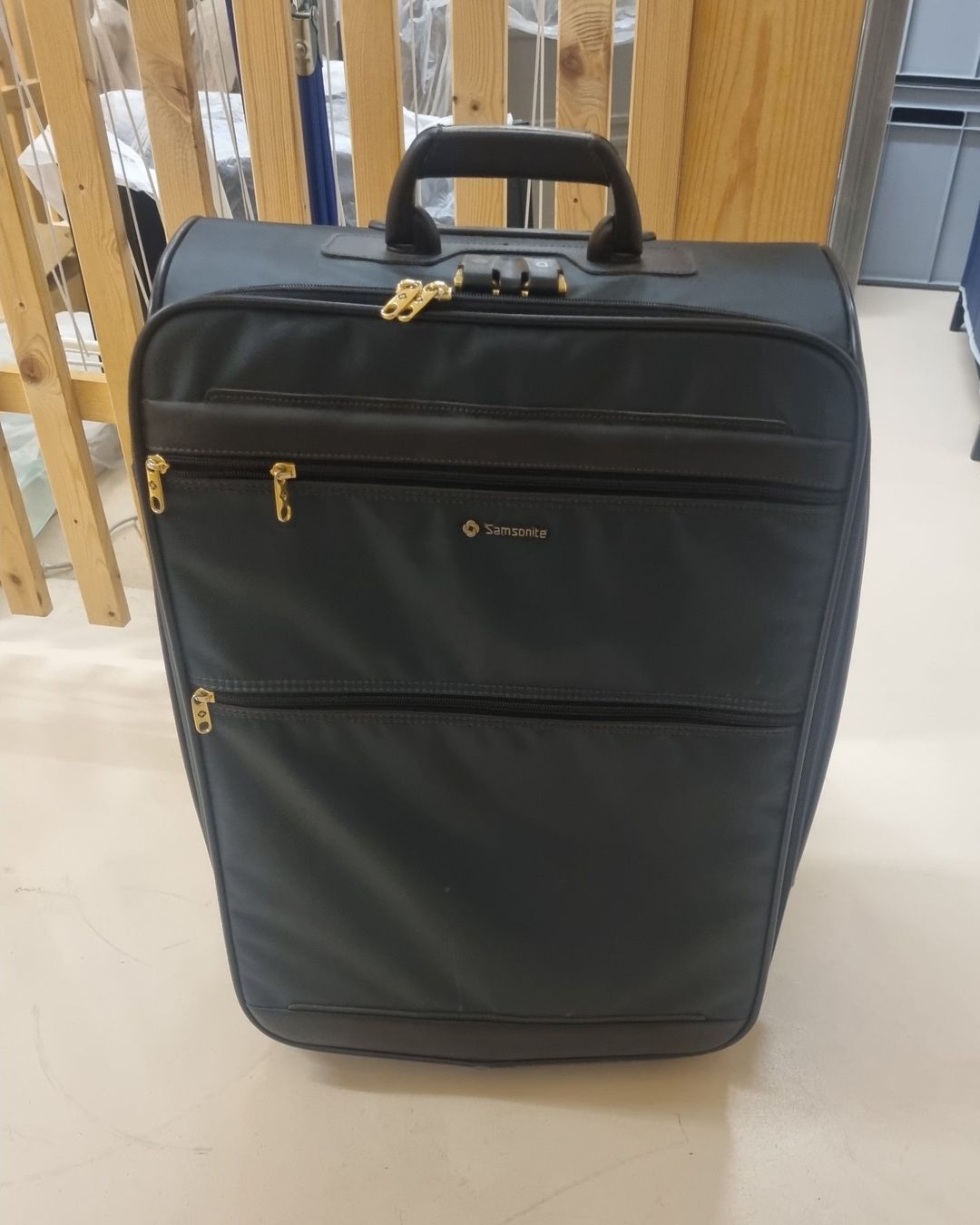 Samsonite Reisekoffer: Samsonite Koffer 50 cm dunkelblau – Gebraucht aus Basel von Coolio7