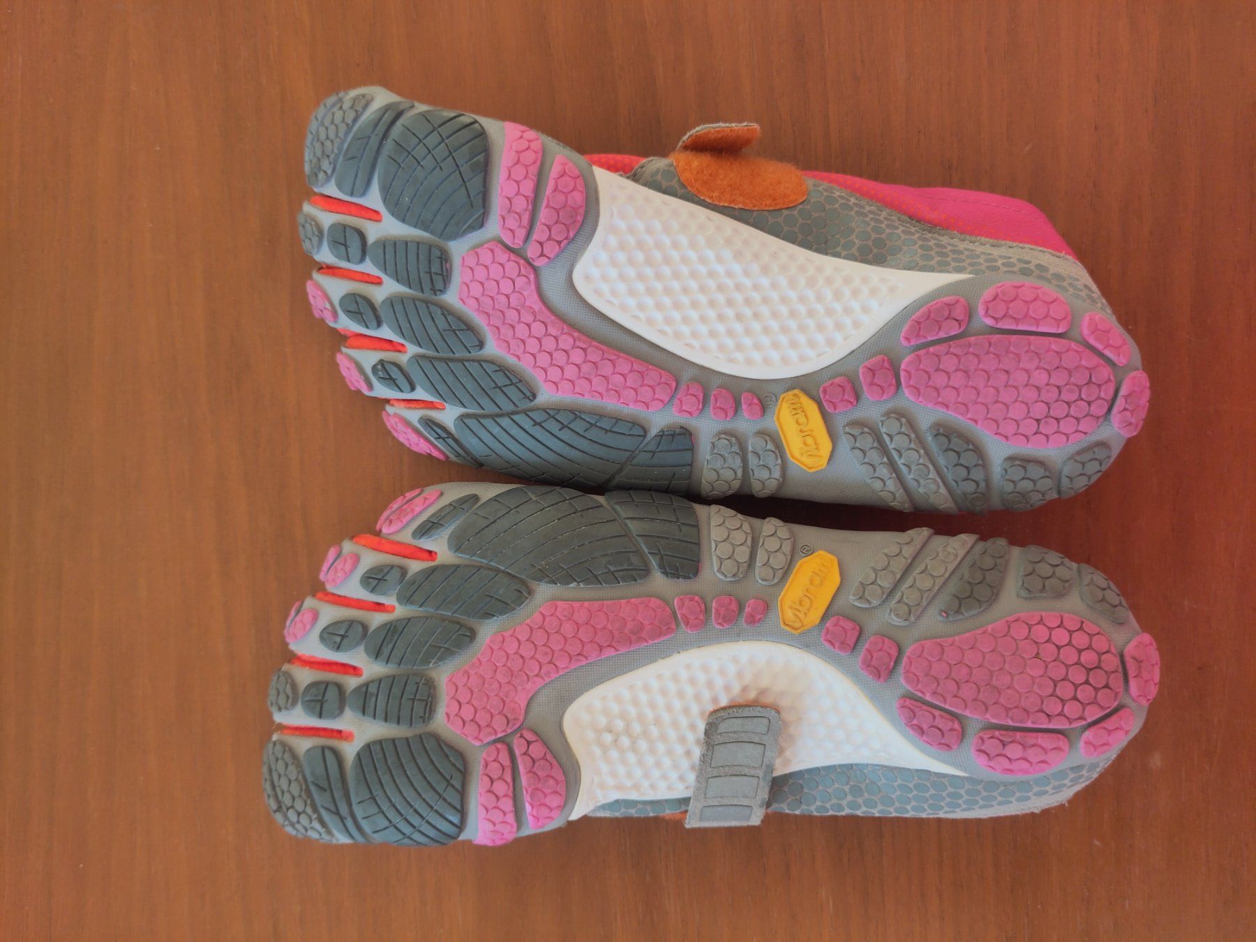 Vibram Scarpe da donna: Vibram FiveFingers - Grösse 37 - Barfussschuhe – Nuovo (secondo la descrizione) da Zürich venduto da Bischosa 1