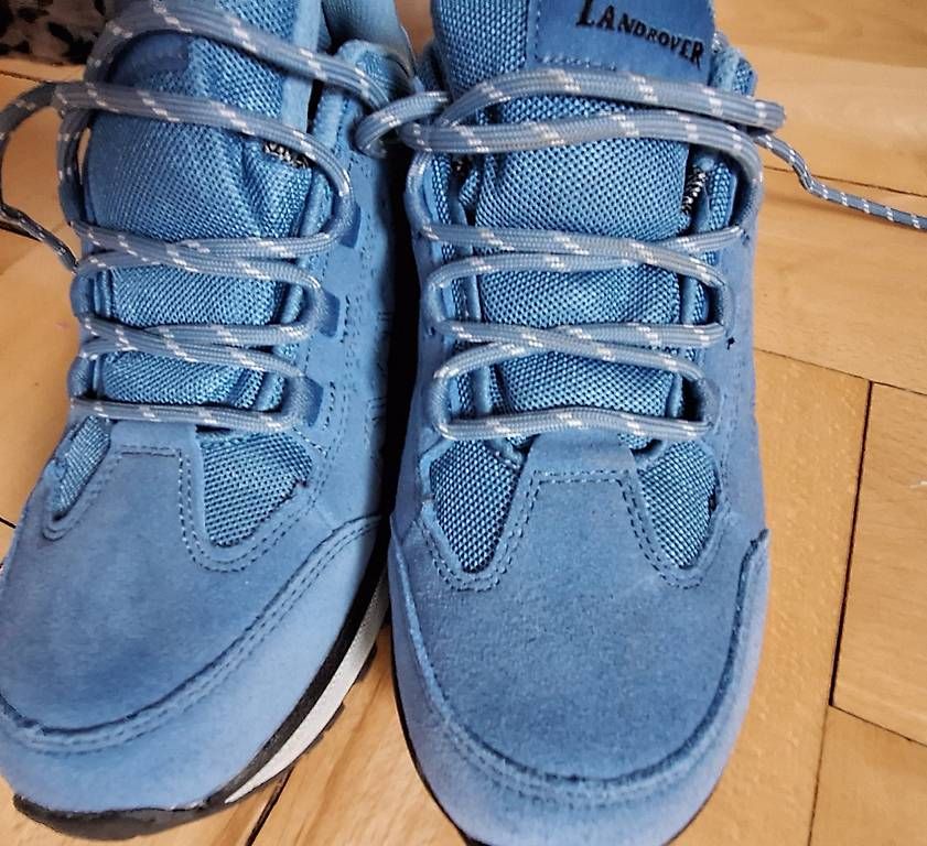 Scarpe da donna: Trecking Schuhe – Usato da Bern venduto da Pacco1993 3