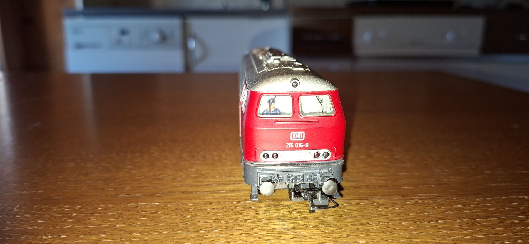 Roco Modelleisenbahnen: Roco Analog DC Lok 215 015-9. – Gebraucht aus Pfäffikon ZH von gub_2j76 1