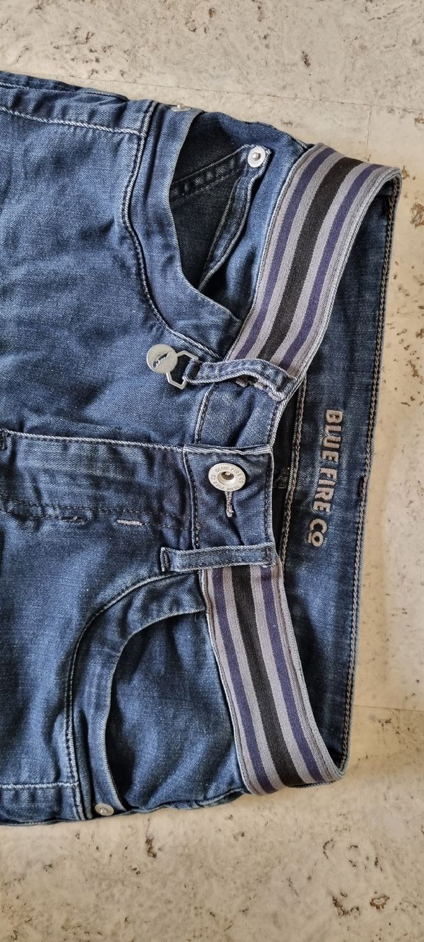 Jeans: Jeans Bluefire Co, D32 W26/L30 – Usato da Bülach venduto da Nilpferd02 1