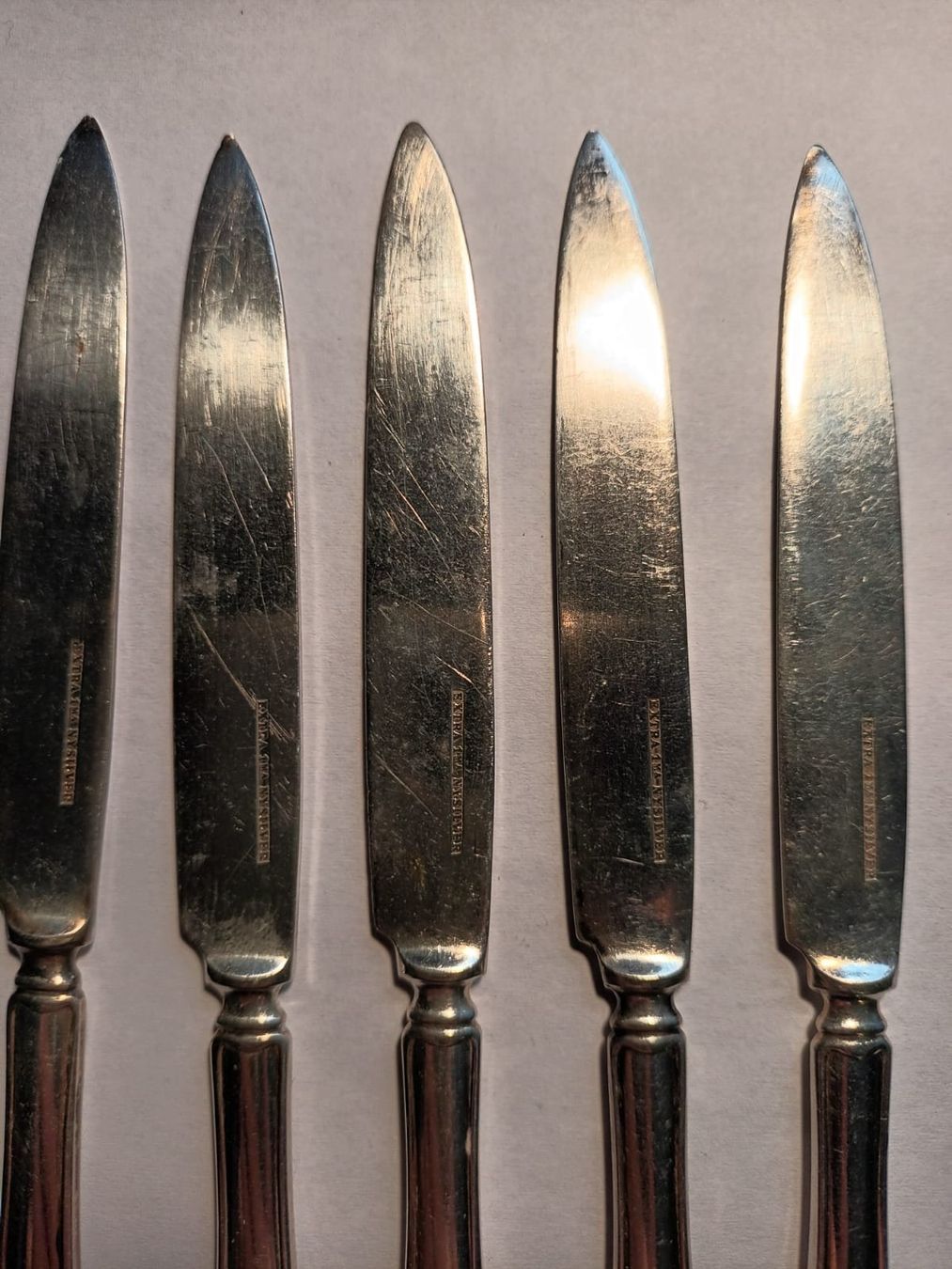Couverts: Kleine Silber Messer – D'occasion à zurich par Skauktion 2