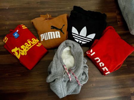 Kleiderpaket Pullis und t-Shirts Gr S/ 170