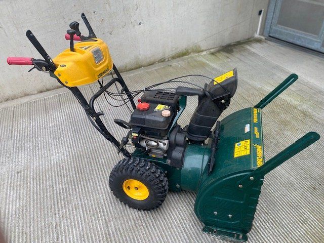 Toutes les machines: Schneefräse Yard Man 31AY53LR643 – D'occasion à Niederhasli par Tigerproduct 2