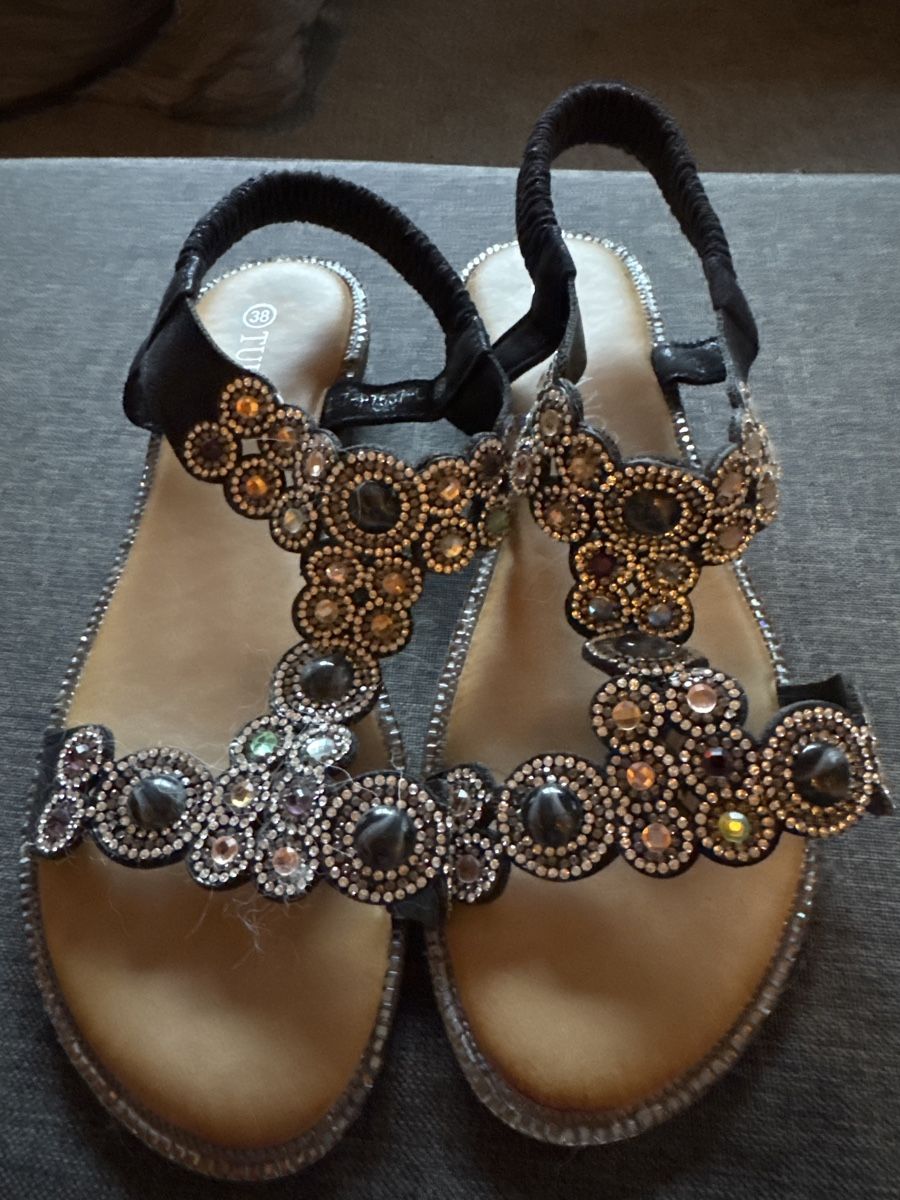 Scarpe da donna: Sandaletten Neu (38) – Nuovo (secondo la descrizione) da Vezia venduto da sidu03
