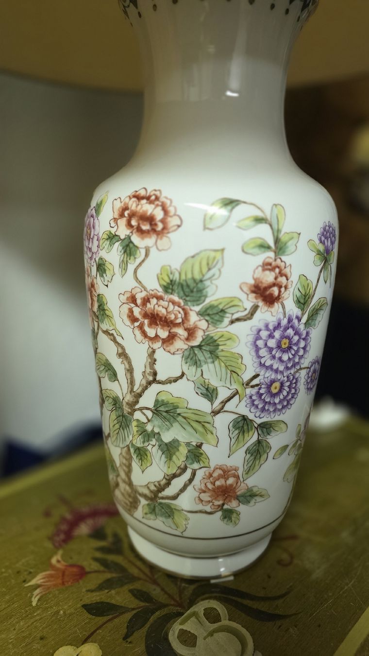Lampen: Porzellan Lampe mit Blumenmuster – Gebraucht aus Münchenstein von Bike_Traveling 1