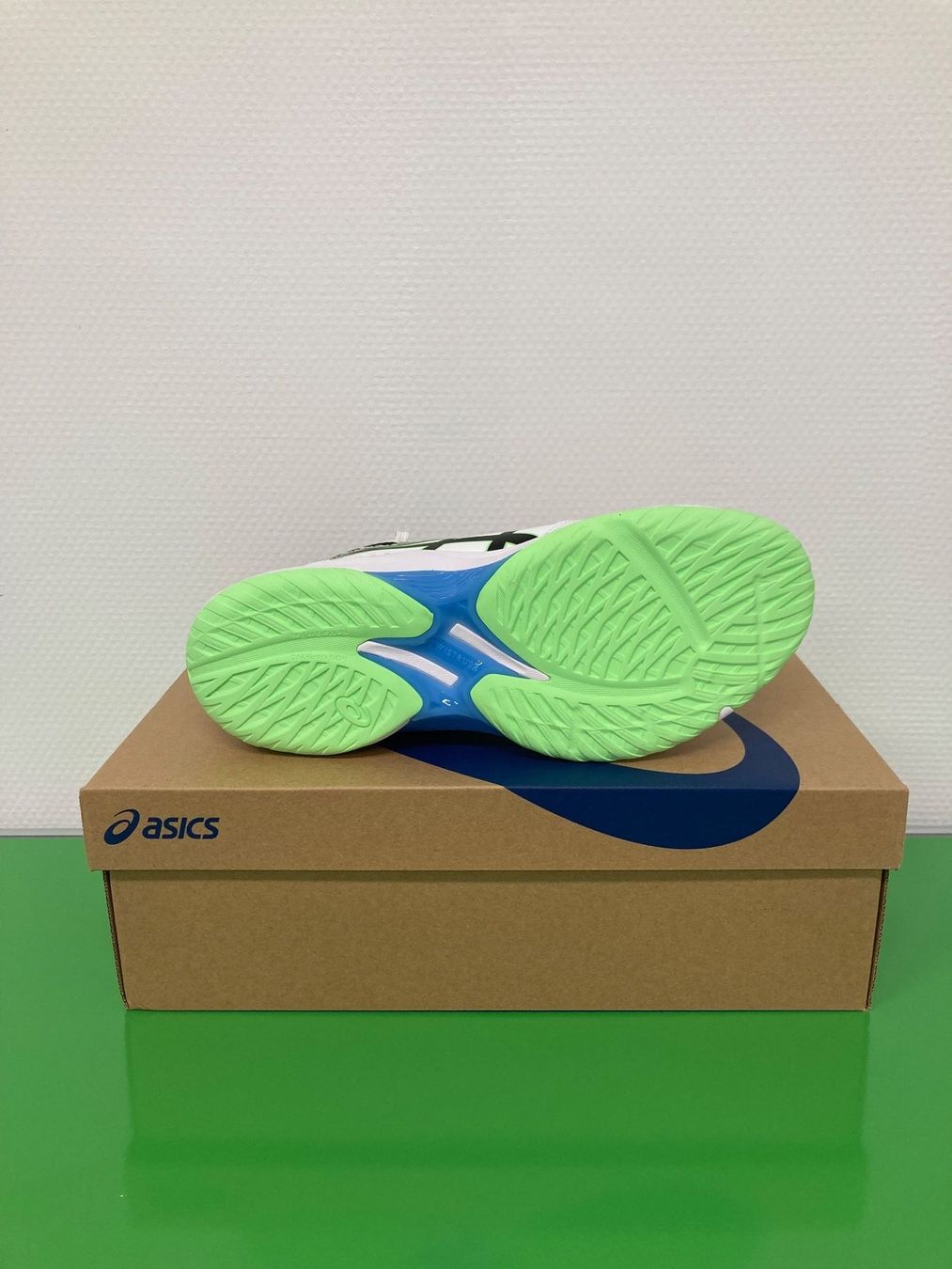 Asics Herrenschuhe: ASCIS NEU Hallenschuh Beyond FF - Men - Grösse US10/EU44 – Neu und originalverpackt aus Dübendorf von Blueprint1 3