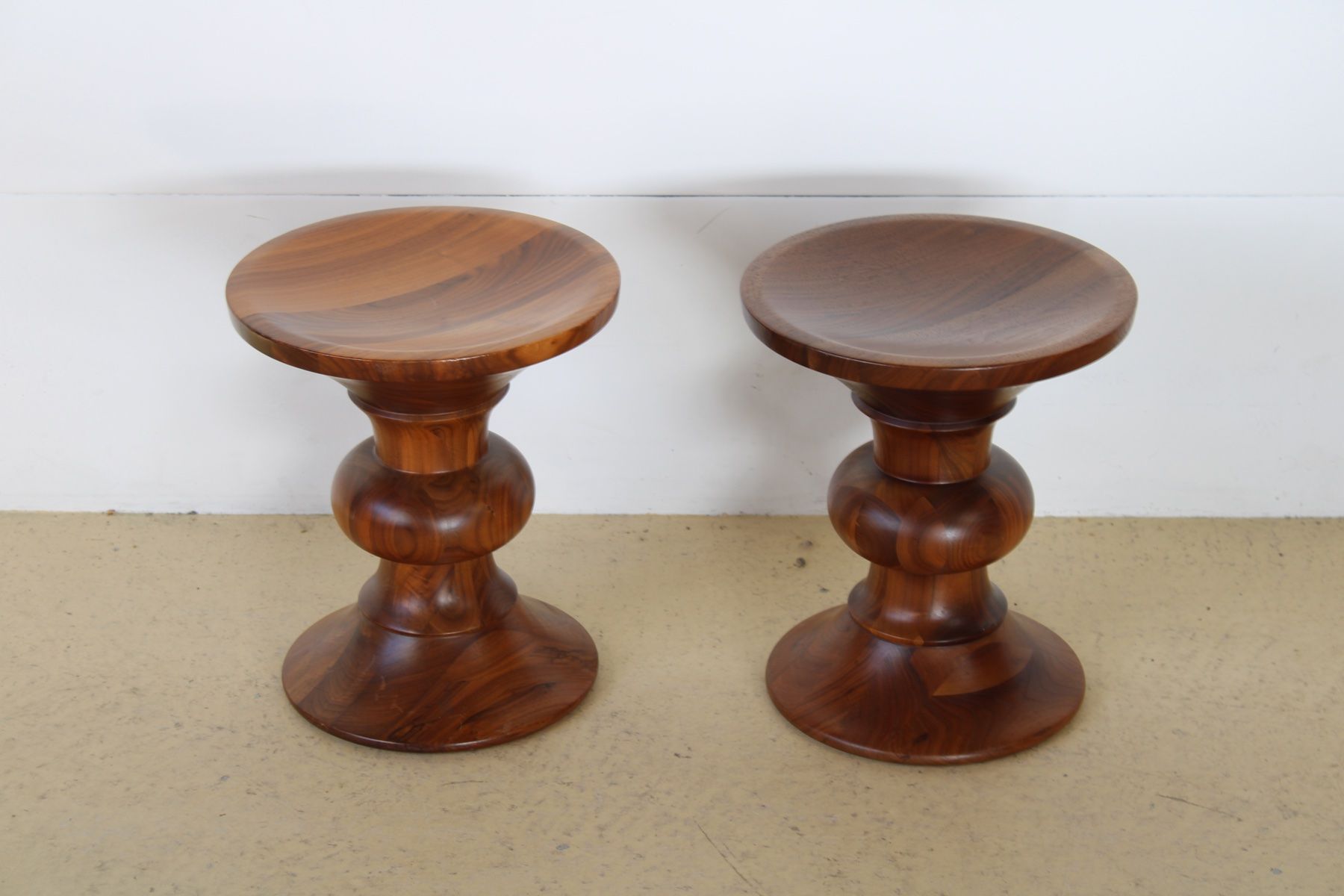 Vitra Sgabelli: Designklassiker: Eames Stool, Hocker - Modell B - VITRA – Usato da Meinisberg venduto da atelier_TILIJA 9